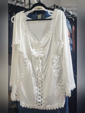 ROSEGAL White Lace-Trim Tunic
